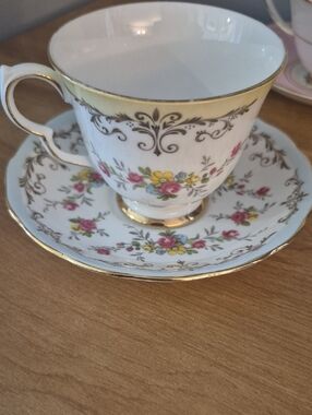 Floral Gold-Trim Tea Cup & Saucer Set